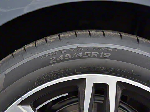 2026�� 530Li ������ M�˶���װ