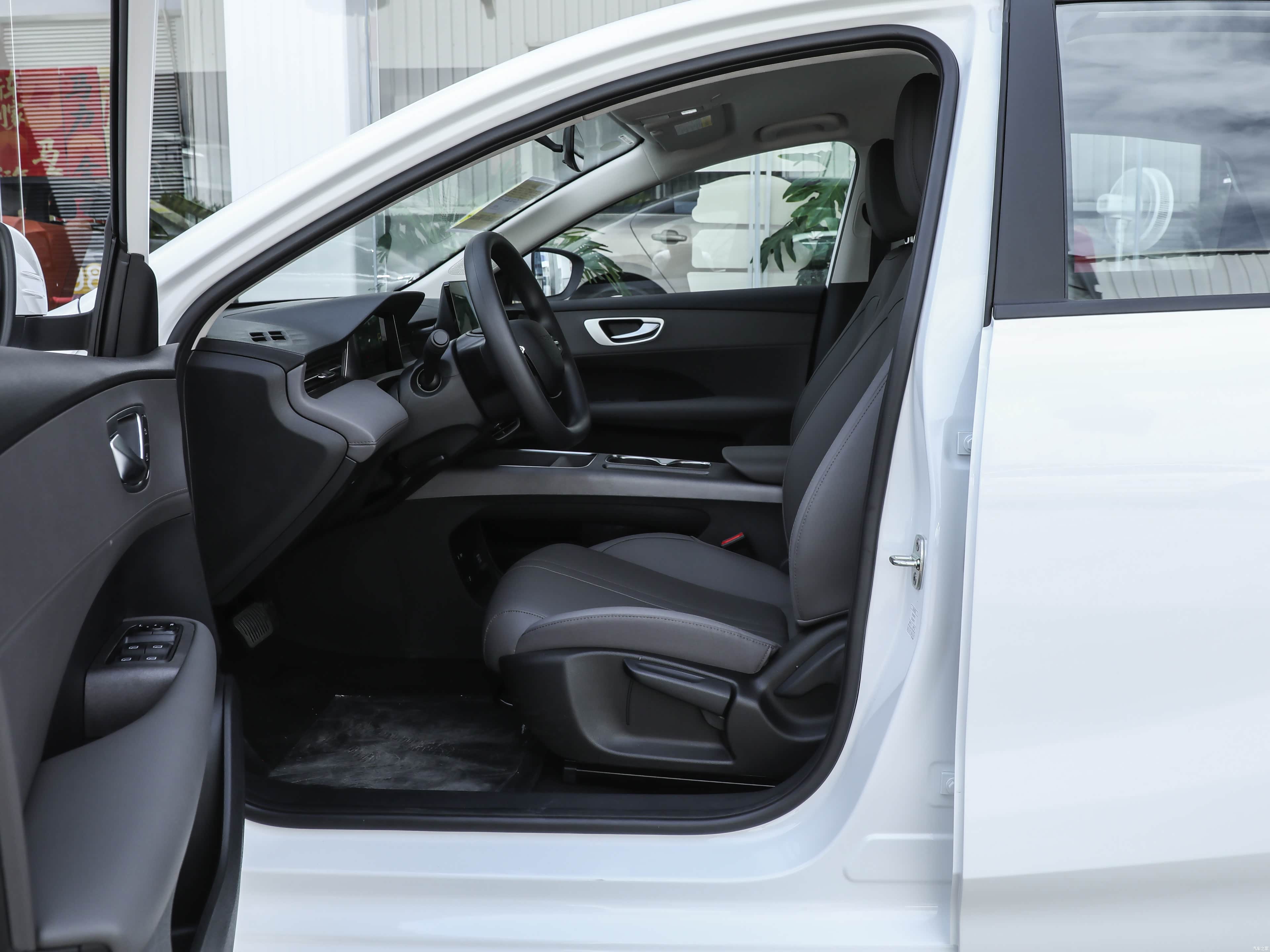 Roewe E6, миниатюра 19