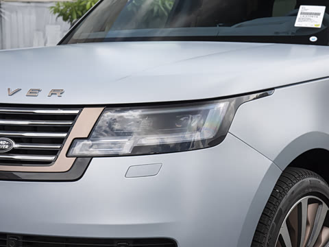 2026�� 4.4 V8 SV����� ����