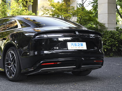 2025�� PHEV �����콢��