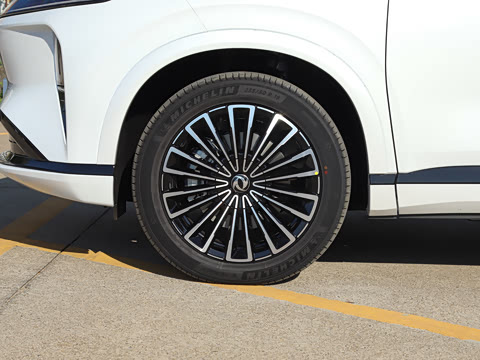 2025�� 185KM�����