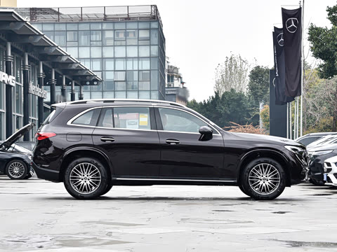 2026�� GLC 300 L 4MATIC ������ 7��