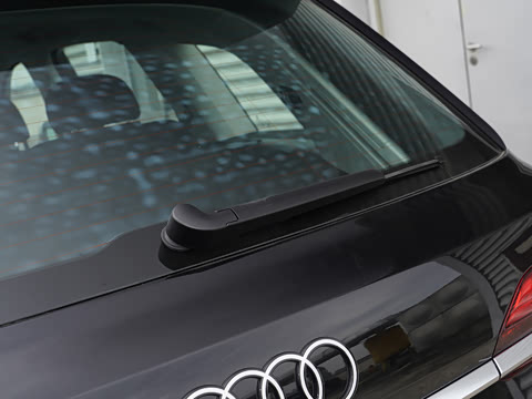 2026�� 45 TFSI quattro S line�˶���