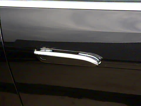 2026�� E 300 L �����