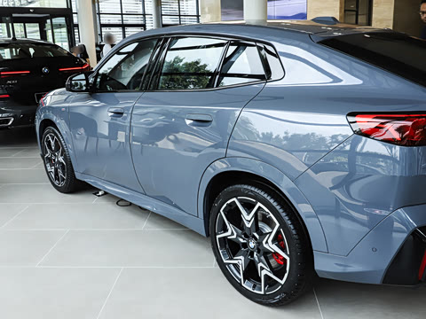 2026�� M35i