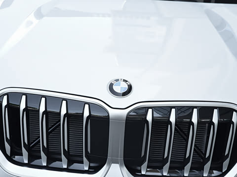 2025�� xDrive25Li X�����װ