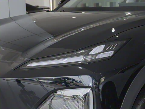 2026�� 300Ultra ��ΪǬ��ADS SE��