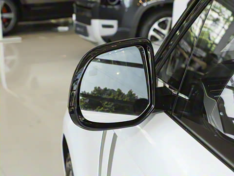 2025�� 3.0 L6 400PS �����ӳ���