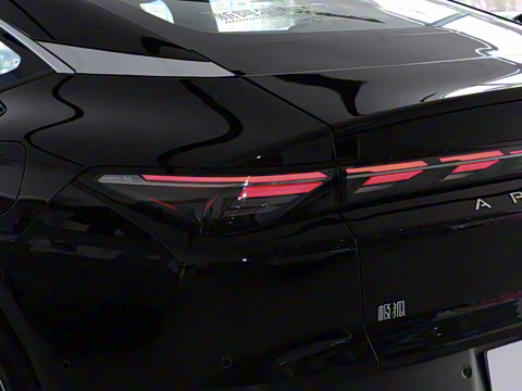 2025�� �Ŀ� 560MAX 185kW