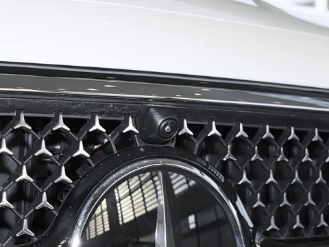 2026�� E 300 �������˶���