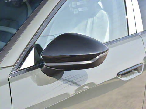 2026�� 2.0T �˶���