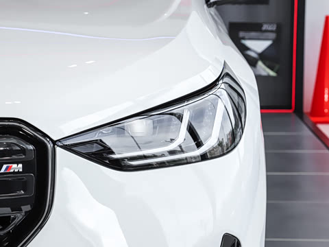 2026�� M50 xDrive