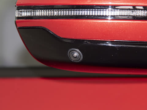 2025�� 750��