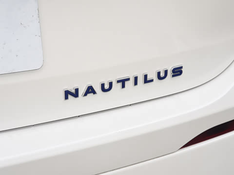 2026�� 2.0T ������춯��