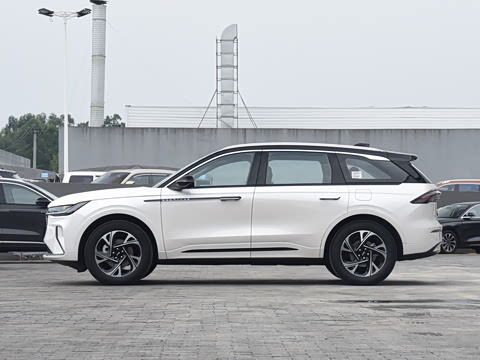 2026�� 2.0T ������춯��