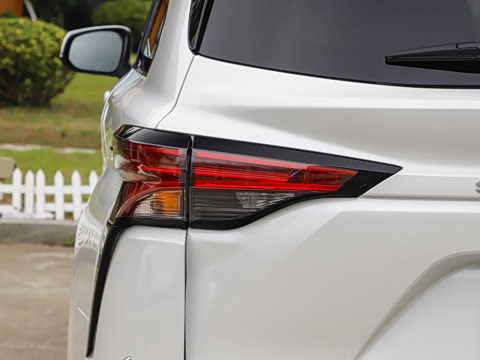 2026�� 2.5L ����׿��318��