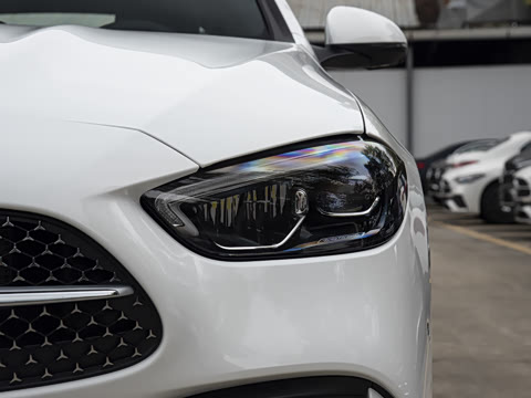 2026�� �Ŀ� C 260 L �˶��ر��