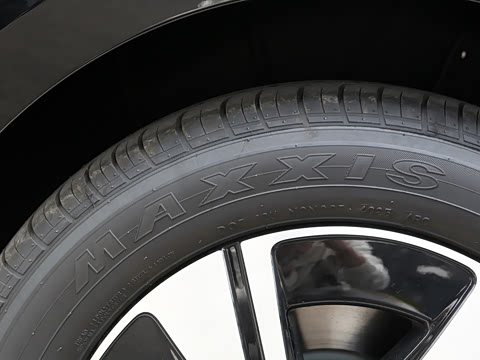 2026�� ����˹LW63