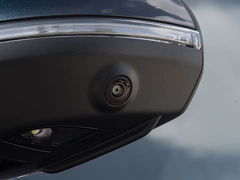 2026�� C 260 L �˶��ر��