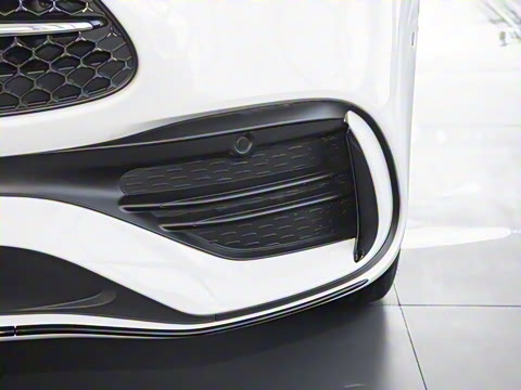 2026�� C 260 L �ҹ�˶���