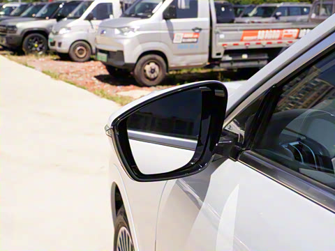 2026�� 2.0TD �Զ���Ӣ 5��