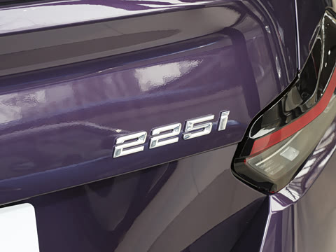 2026�� 225i M�˶���ҹ��װ