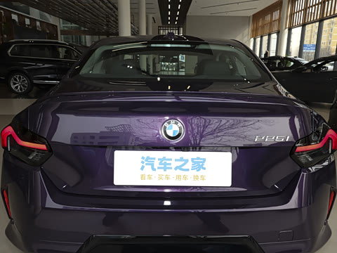 2026�� 225i M�˶���ҹ��װ