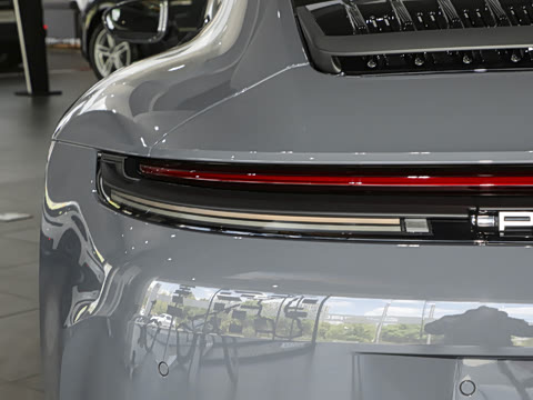 2026�� Carrera 3.0T