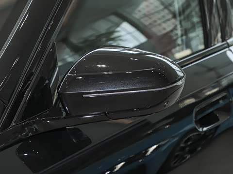 2026�� �Ŀ� 530Li xDrive M�˶���װ