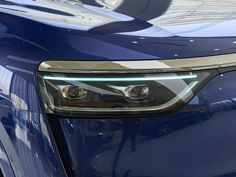 2025�� ���� Ultra�� 53.4kWh 6���� (896�߼����״