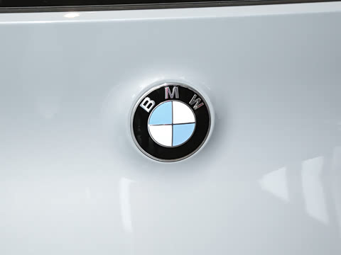 2026�� xDrive30L ������ M�˶���ҹ��װ