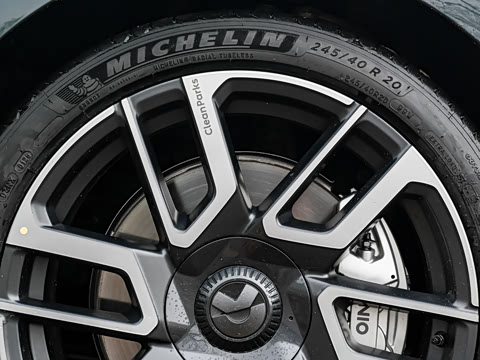 2026�� ��Ȼ�澳�� 100kWh Touring