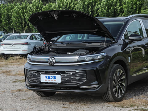 2026�� 450TSI �������� 7��