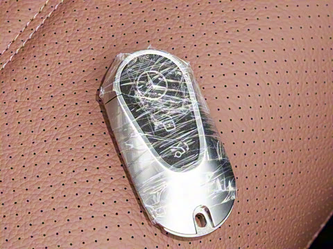 2026�� GLC 260 L 4MATIC ������