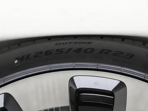 2025�� 102kWh ��ƽ���ر��