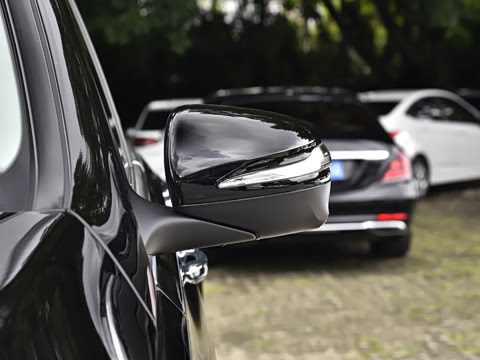 2025�� �Ŀ� GLE 400 e 4MATIC