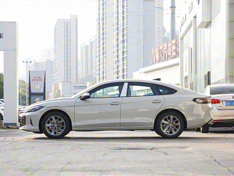 2026�� ���L 300TSI �趯��