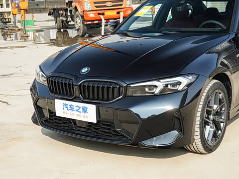 2026�� 330i M�˶���ҹ��װ