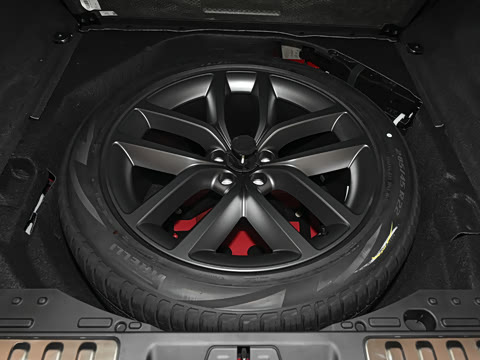 2025�� 400PS Dynamic SE