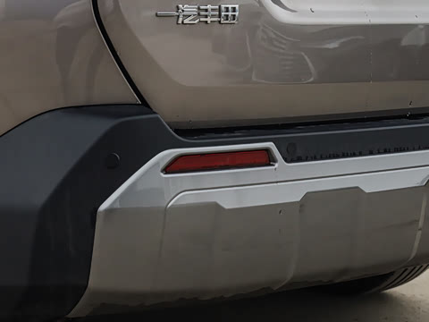 2026�� 2.0L ����������