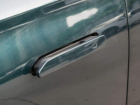 2027�� 2.0T ˫������������