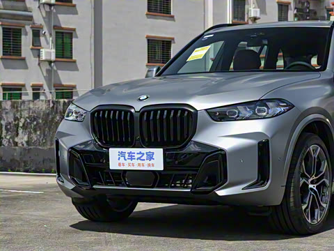 2025�� xDrive 40Li ������M�˶���ҹ��װ