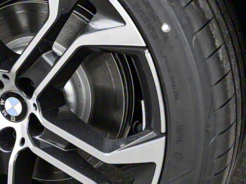 2025�� xDrive 40Li ������M�˶���ҹ��װ