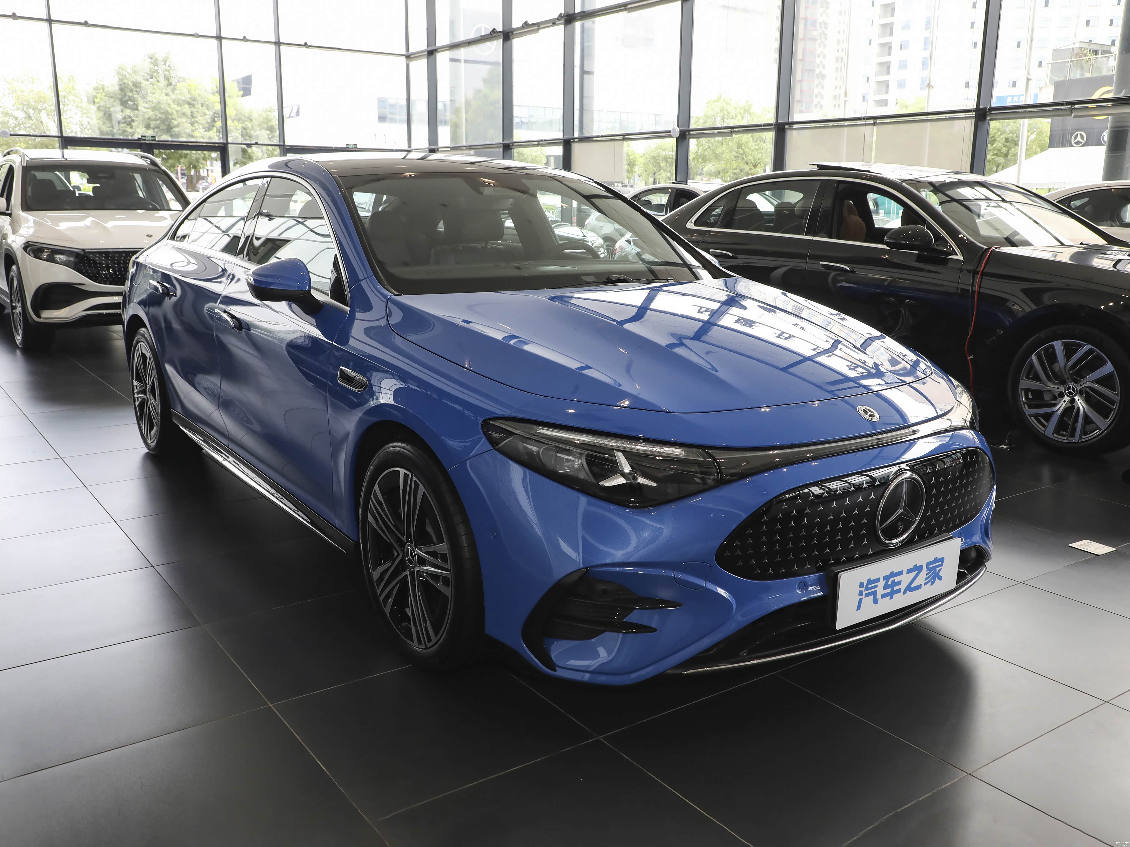 Mercedes-Benz CLA, миниатюра 3