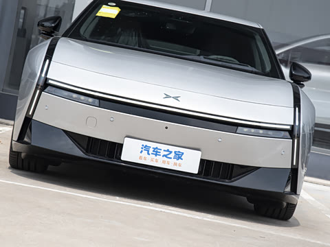 2025�� 702 ������ Ultra