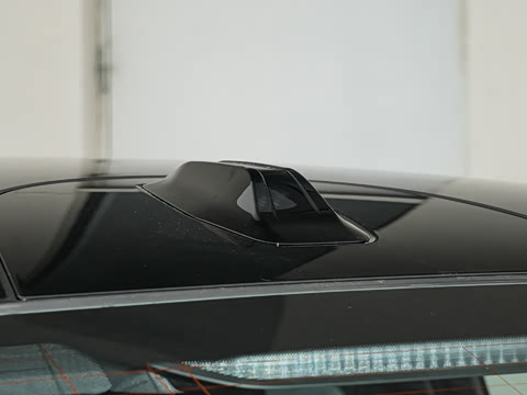 2026�� �Ŀ� 530Li ������ M�˶���װ