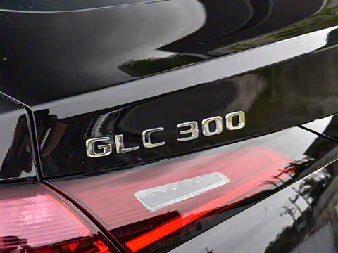 2025�� �Ŀ� GLC 300 4MATIC ����SUV