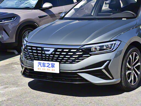 2025�� 1.4T �����ϰ�