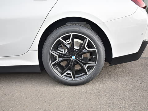 2026�� �Ŀ� eDrive 40 L ��ҹ��װ