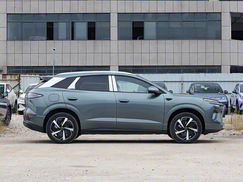 2025�� EV 605�캽Plus��